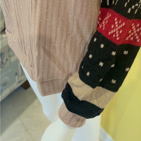 Gold glitz holiday top Sz S M L XL - Picture 3 of 3